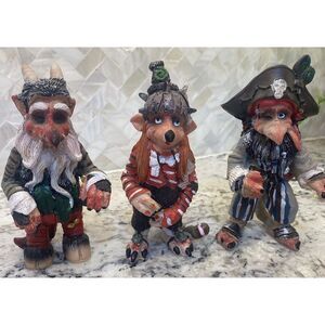 Pirate Goblin Captain marauder captain Hook skeleton collectible, figurine Decor